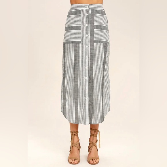 Lulu’s Skirt - Picture 12 of 17